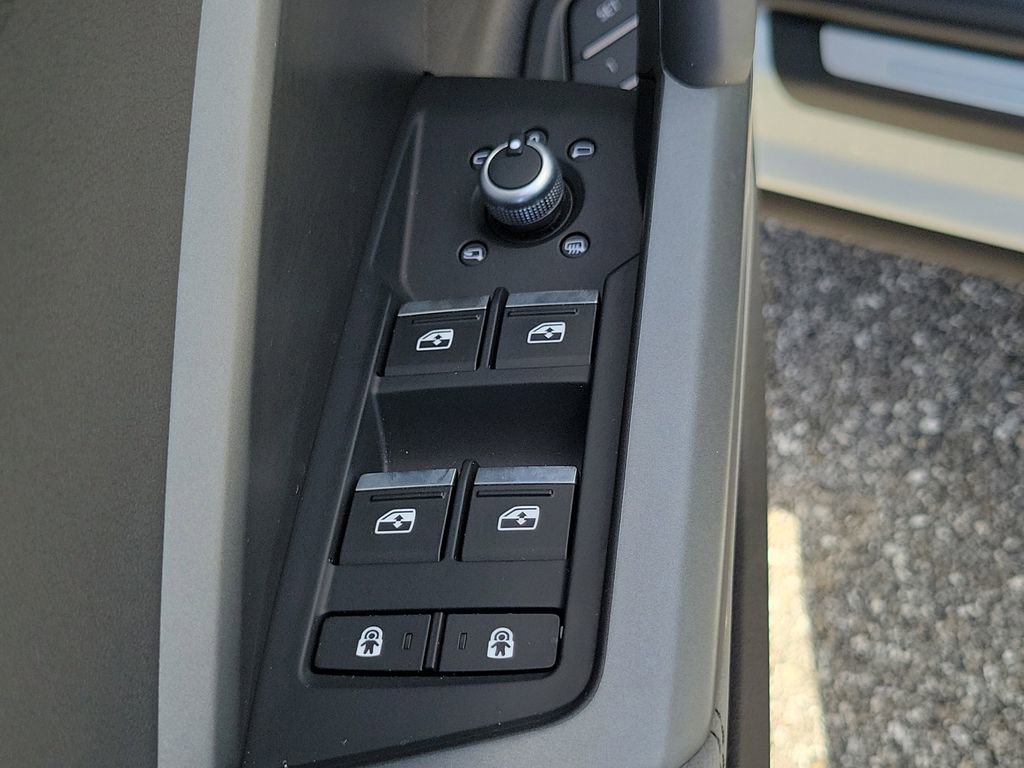 Certified 2025 Audi Q3 2.0T Premium w/ Convenience Package image 21