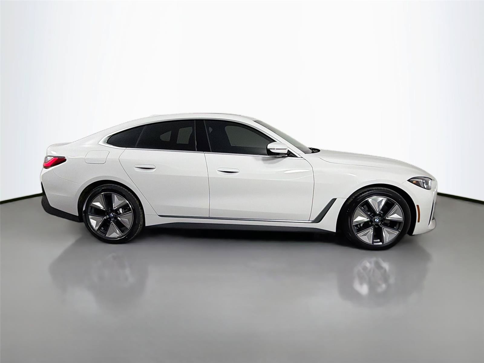 New 2026 BMW i4 xDrive40i w/ Premium Package AWD/4WD image 7