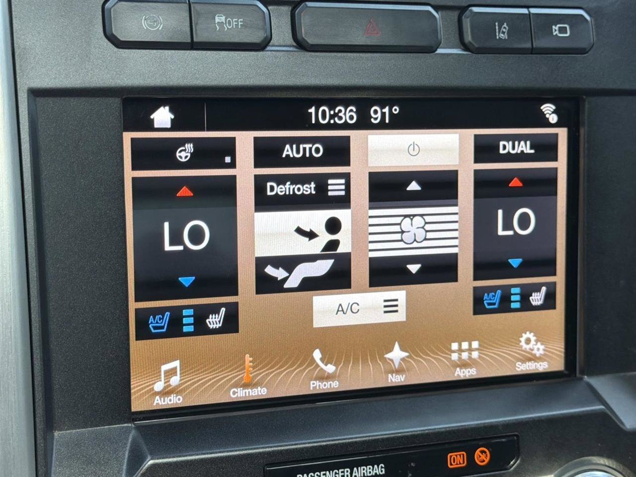 Used 2017 Ford F250 Platinum w/ Platinum Ultimate Package AWD/4WD image 24