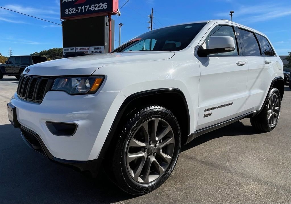 Used 2016 Jeep Grand Cherokee Limited 75th Anniversary image 3
