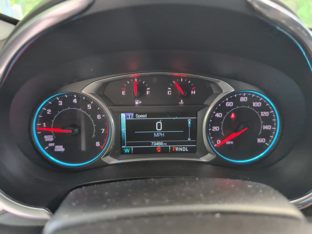 Used 2017 Chevrolet Malibu LT FWD image 13