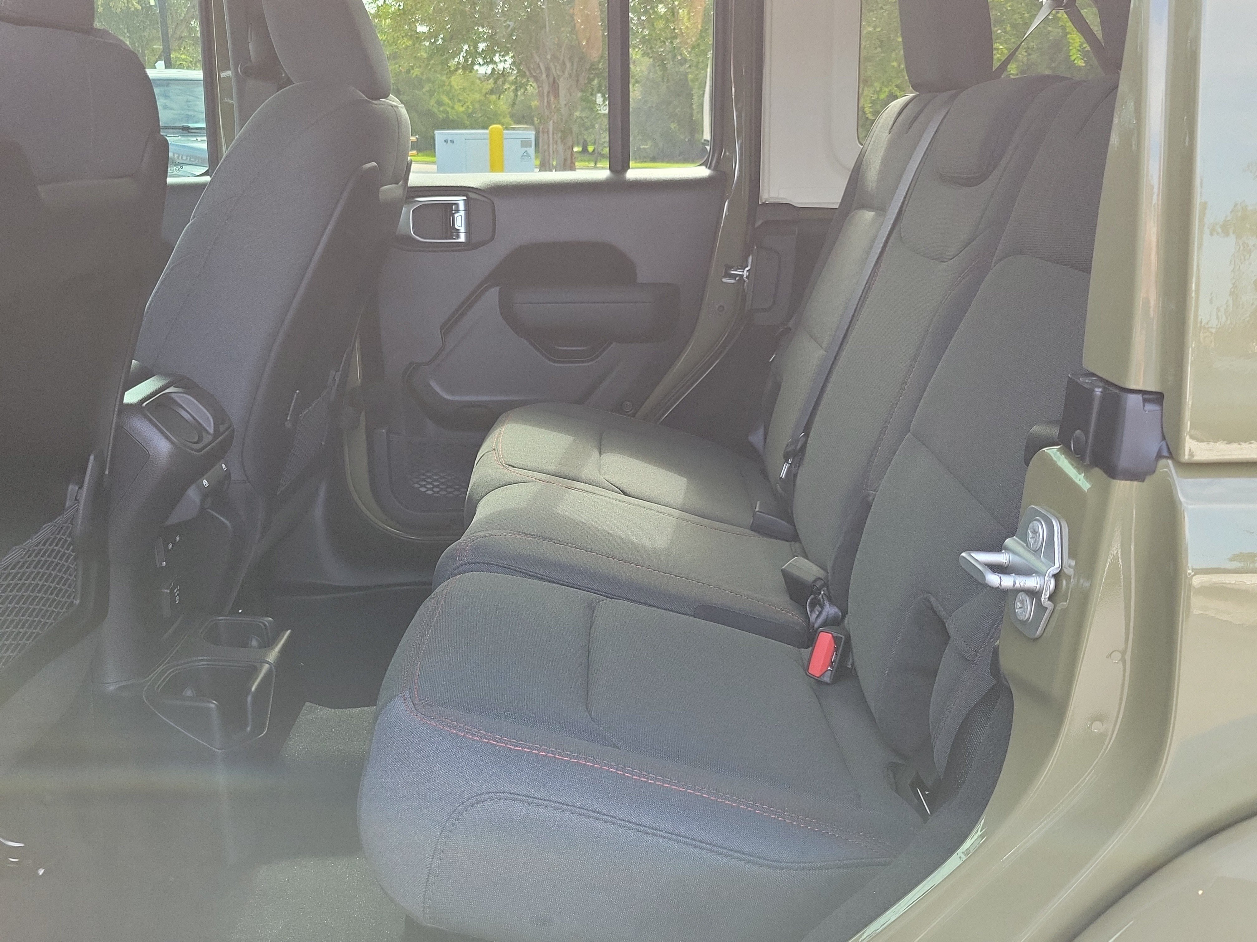 New 2026 Jeep Wrangler Unlimited Rubicon w/ Safety Group AWD/4WD image 9