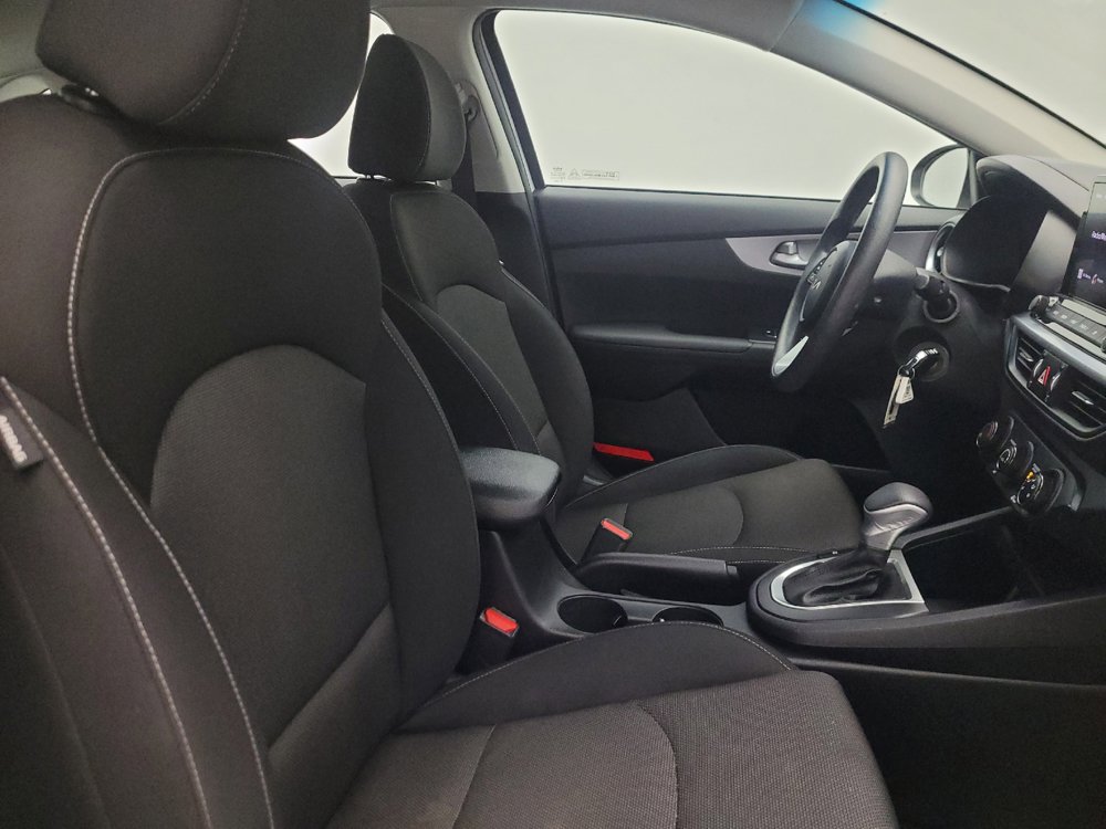 Used 2023 Kia Forte LXS w/ LXS Technology Package FWD image 21