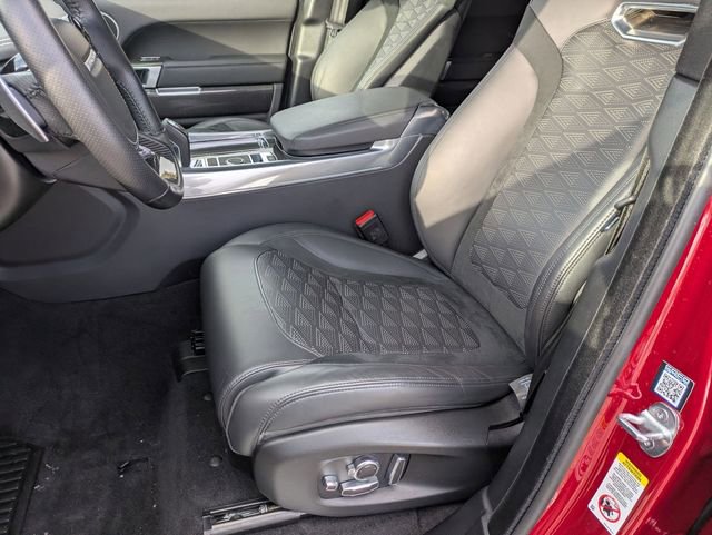 Used 2022 Land Rover Range Rover Sport SVR image 12