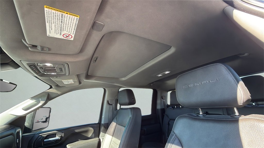 Used 2020 GMC Sierra 2500 Denali w/ Denali Ultimate Package image 11