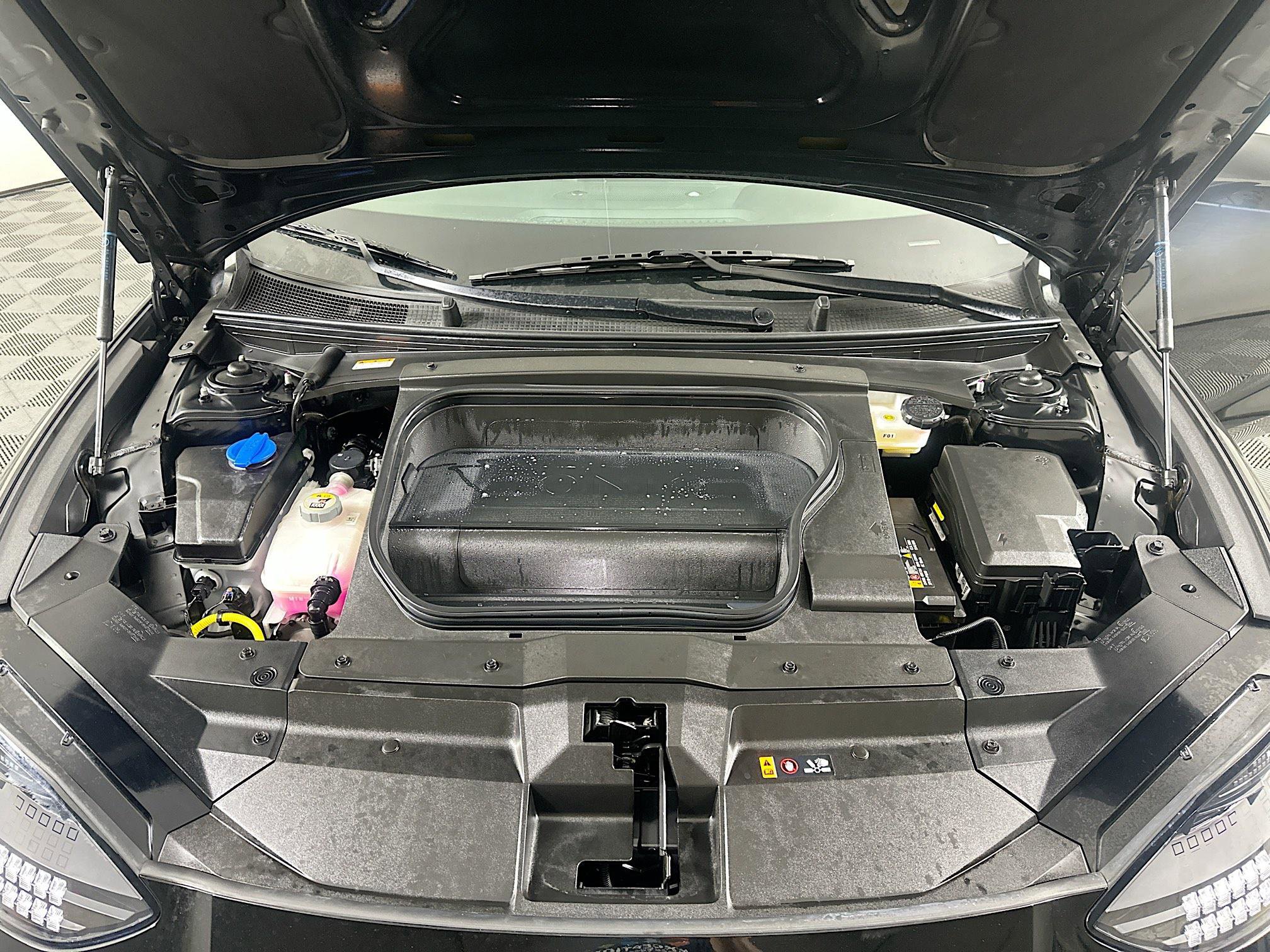 Used 2024 Hyundai Ioniq 6 SE RWD image 33
