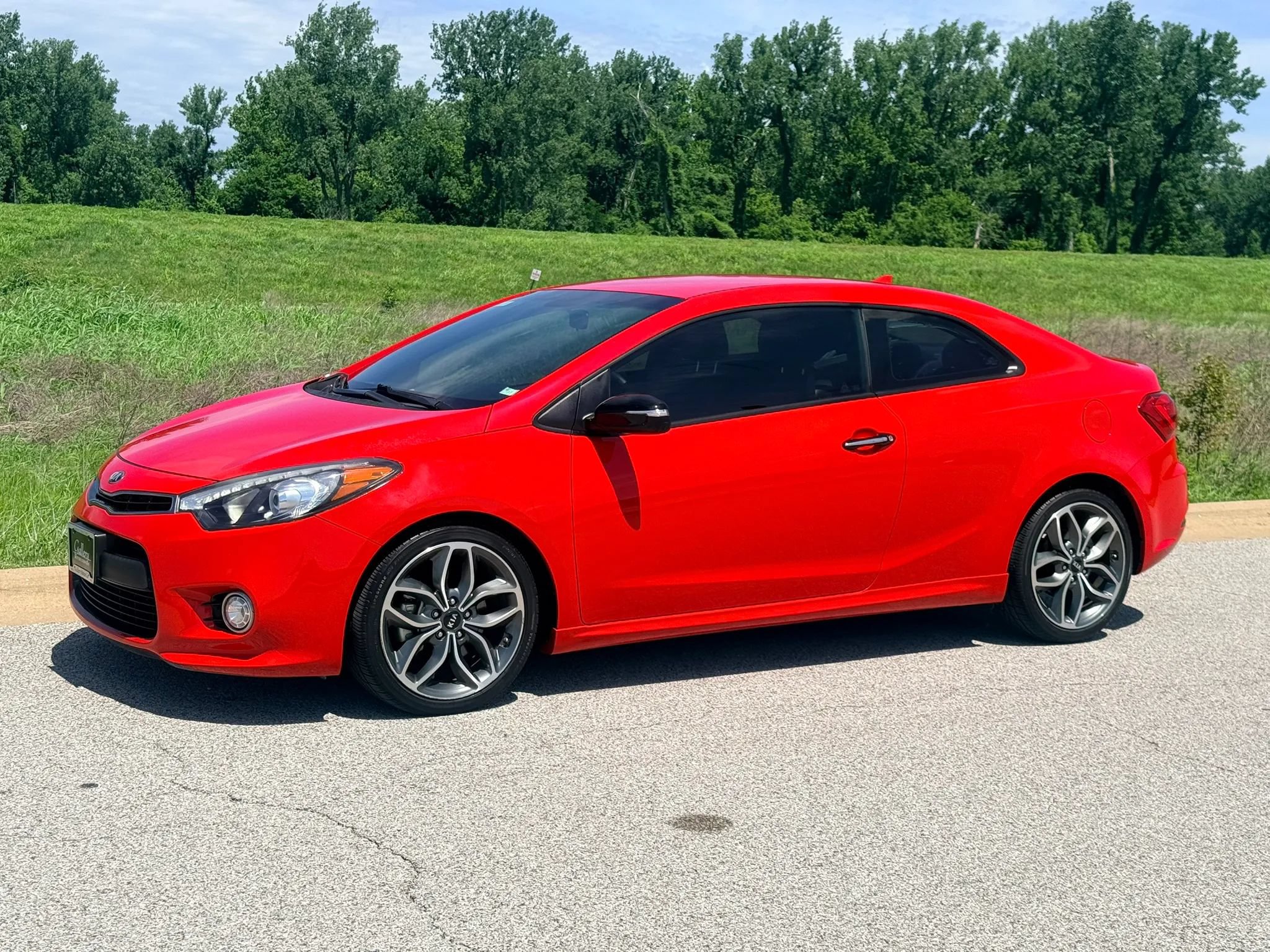 Used 2015 Kia Forte Koup SX FWD image 12