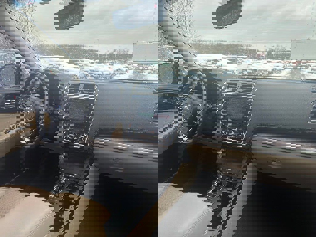 Used 2019 Subaru Outback 3.6R Limited image 18