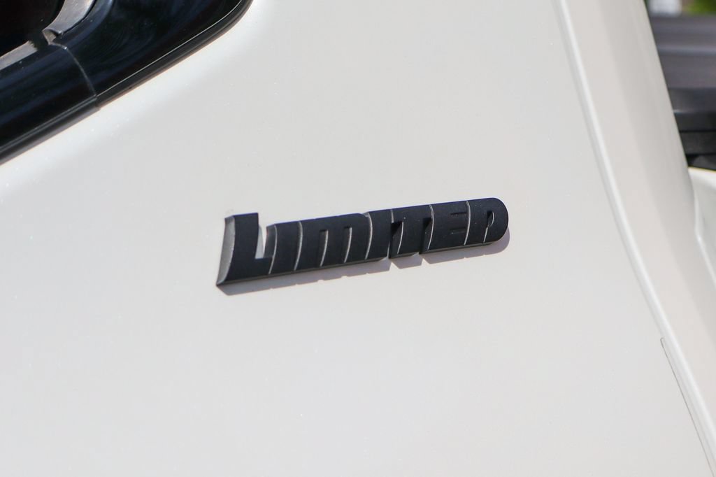Used 2024 Toyota Tundra Limited AWD/4WD image 60