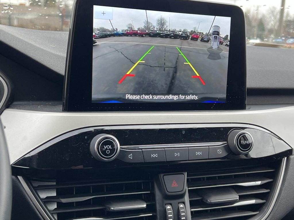 Used 2022 Ford Escape SEL w/ Class II Trailer Tow Package image 16