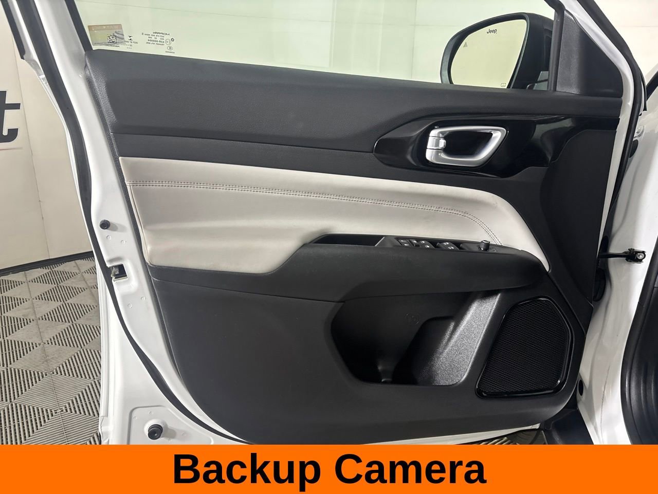 Used 2022 Jeep Compass Limited AWD/4WD image 8
