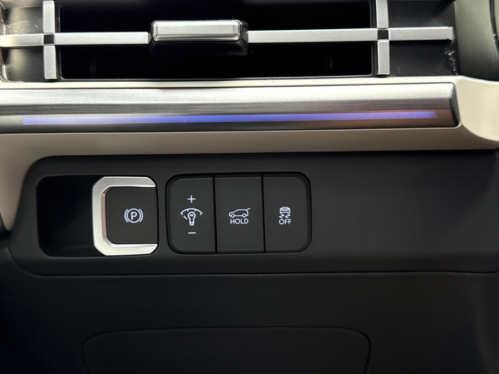 Used 2025 Hyundai Santa Fe Calligraphy FWD image 24