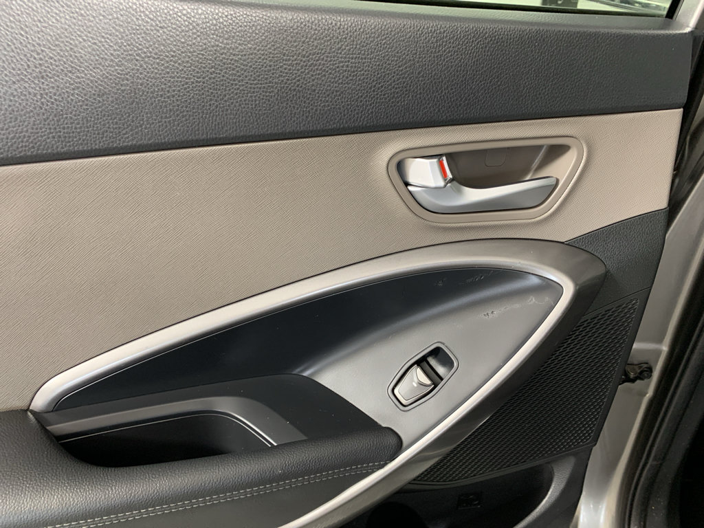 Used 2018 Hyundai Santa Fe Sport FWD image 30