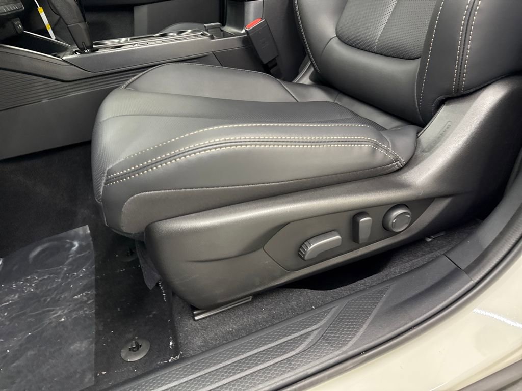 New 2026 Subaru Outback Limited AWD/4WD image 12