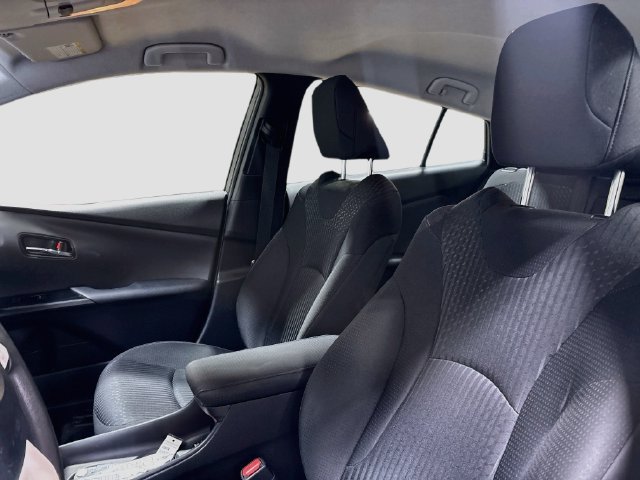 Used 2017 Toyota Prius Two FWD image 18