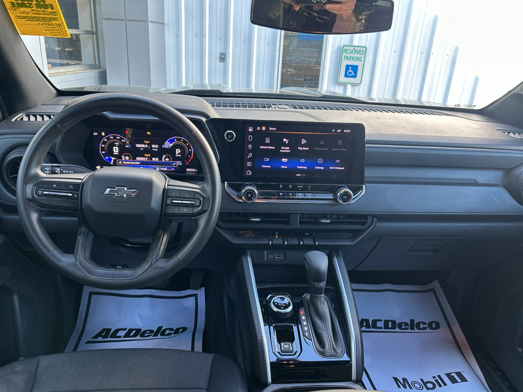 Used 2024 Chevrolet Colorado Trail Boss w/ Technology Package AWD/4WD image 16