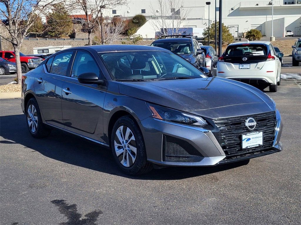 New 2025 Nissan Altima 2.5 S FWD image 4