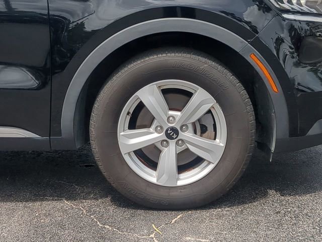 Used 2021 Kia Sorento LX image 11