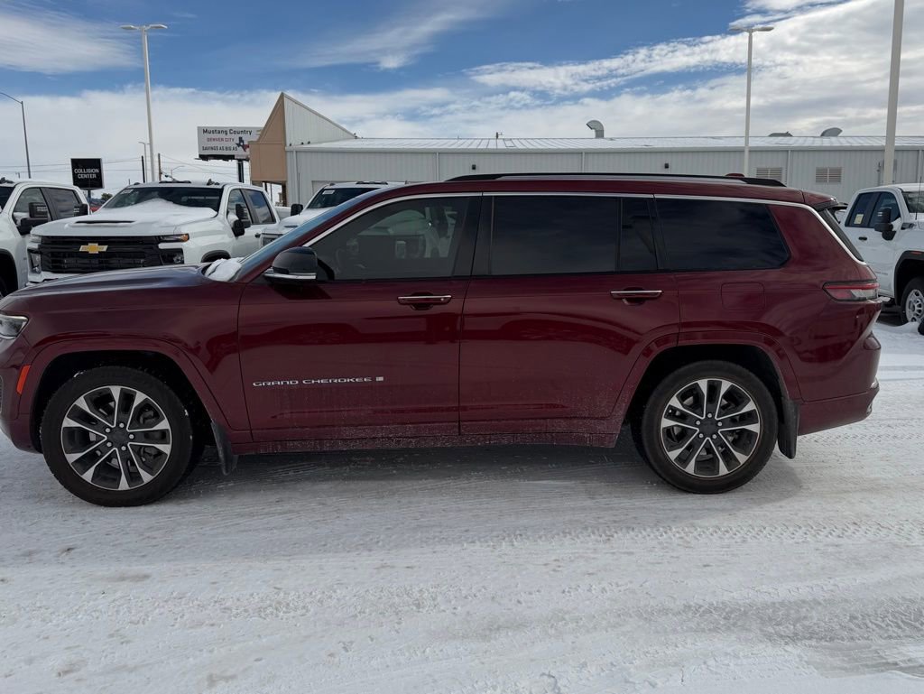 Used 2022 Jeep Grand Cherokee L Overland w/ MOPAR Finishing Package image 3