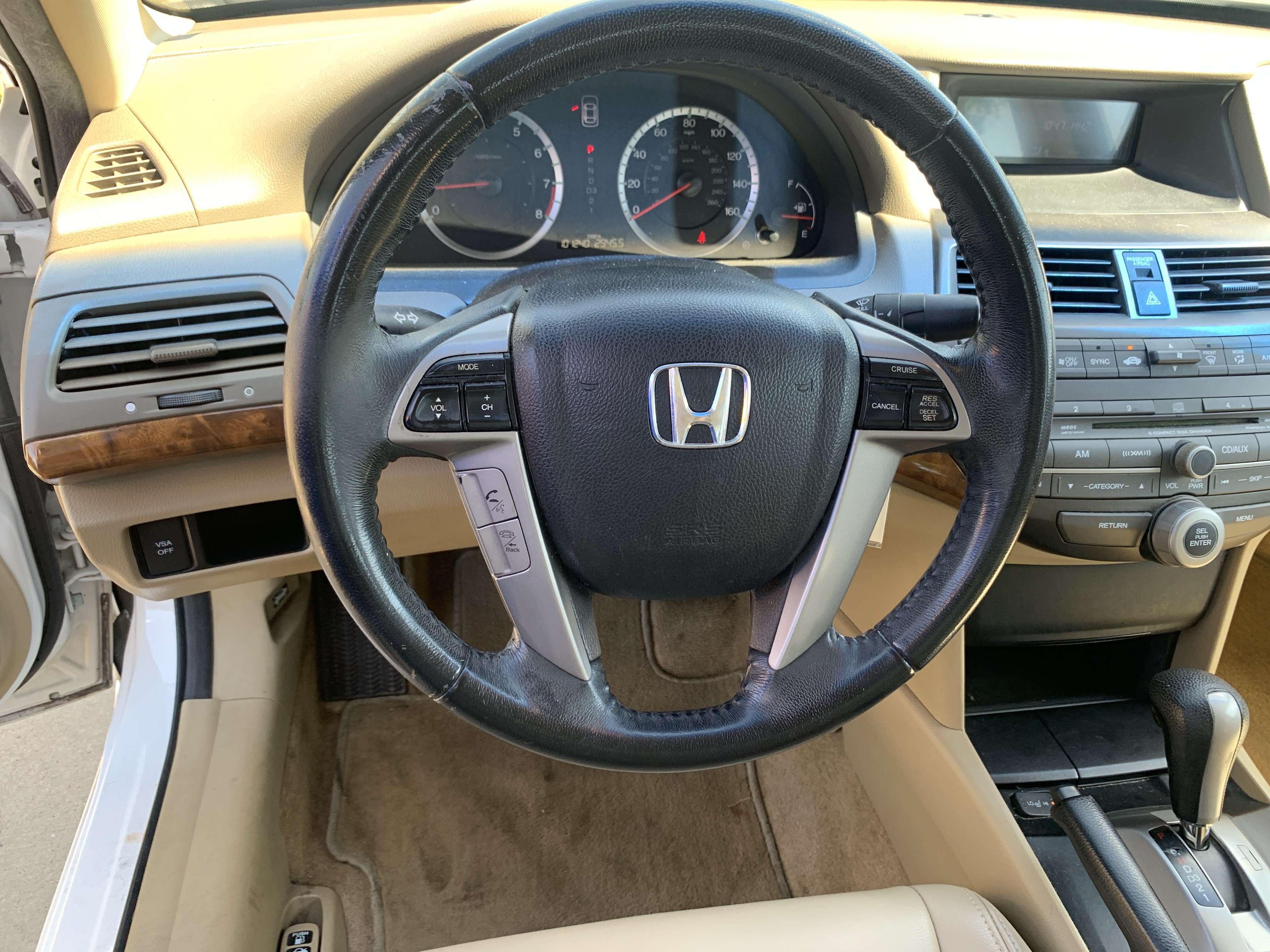 Used 2010 Honda Accord EX-L image 18