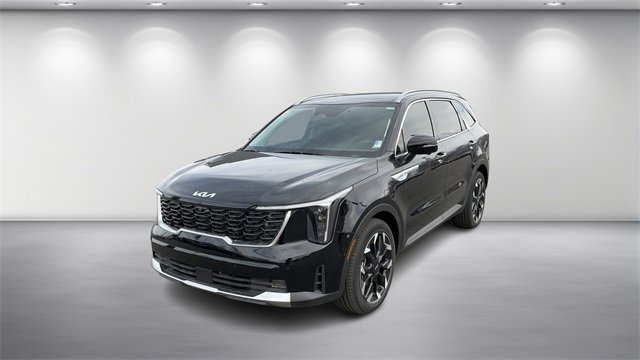 Used 2025 Kia Sorento SX