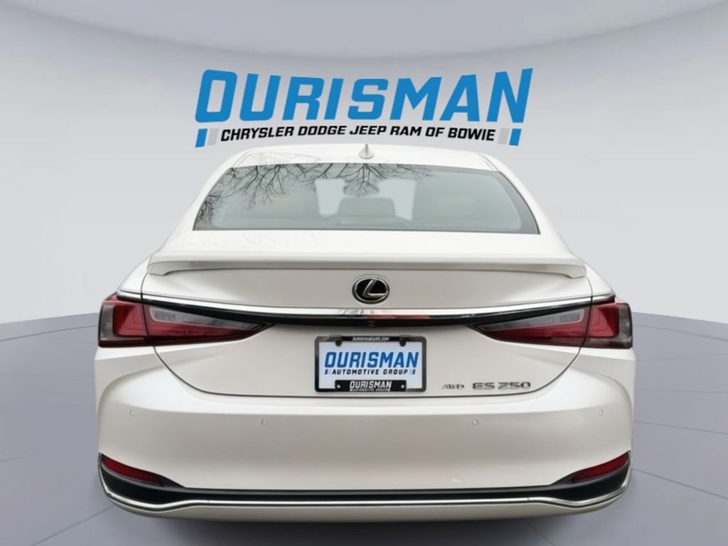 Used 2021 Lexus ES 250 w/ Premium Package image 4