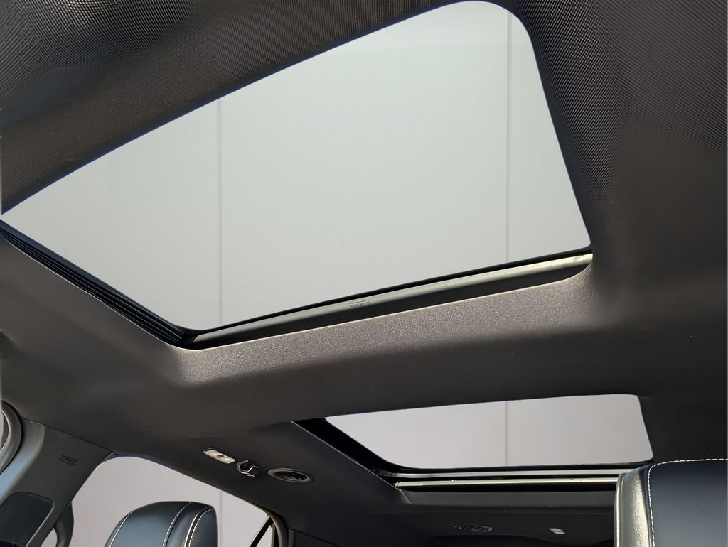 Used 2019 Ford Explorer Platinum AWD/4WD image 27