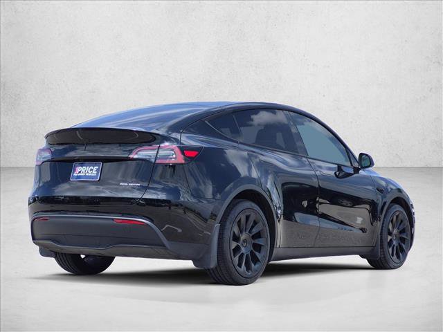 Used 2024 Tesla Model Y Long Range AWD/4WD image 5
