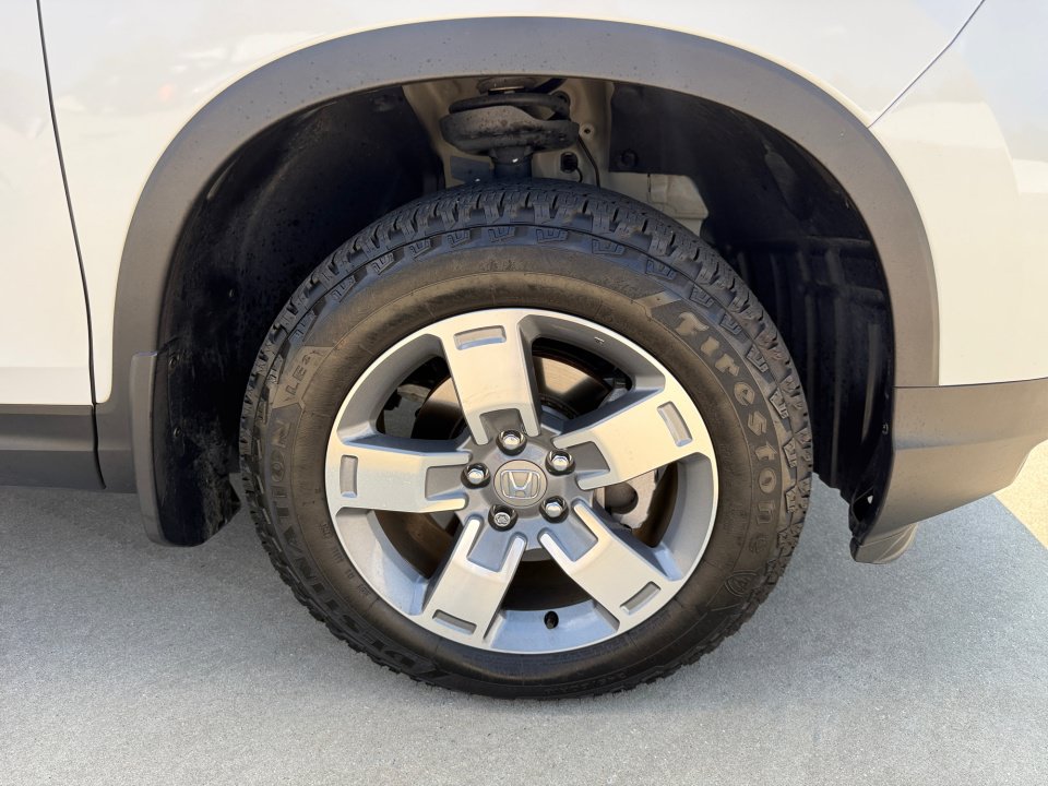 Certified 2025 Honda Ridgeline RTL image 29