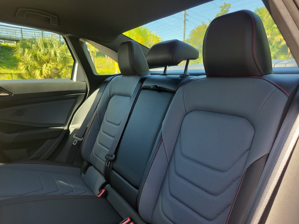 New 2027 Volkswagen Jetta GLI Autobahn FWD image 7