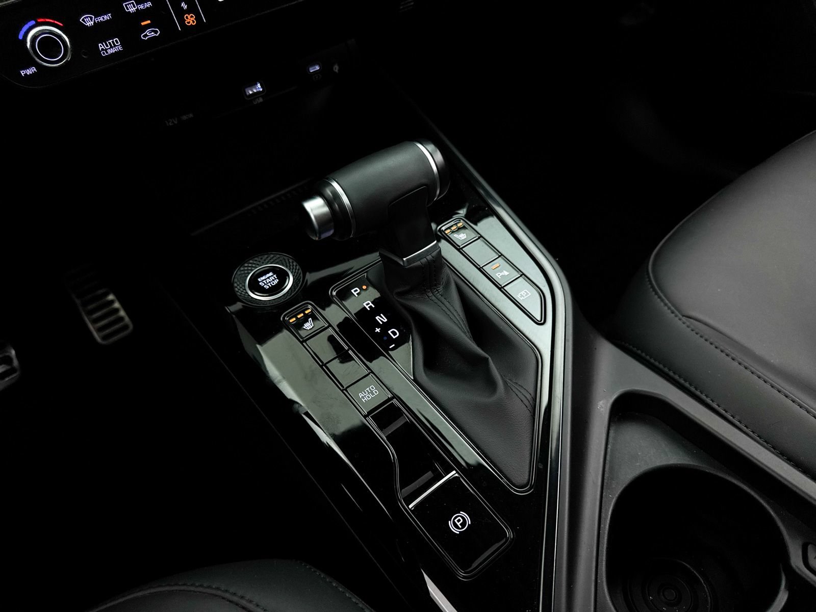 Certified 2025 Kia Niro EX Touring FWD image 26