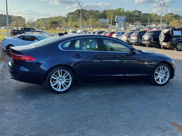 Used 2016 Jaguar XF Prestige image 7