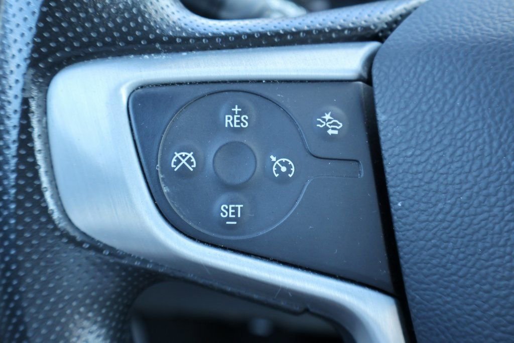 Used 2024 GMC Terrain SLE image 12