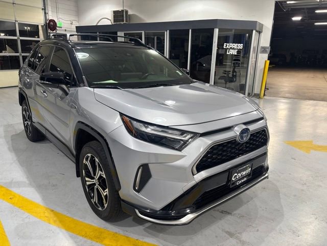Used 2023 Toyota RAV4 XSE AWD/4WD image 3