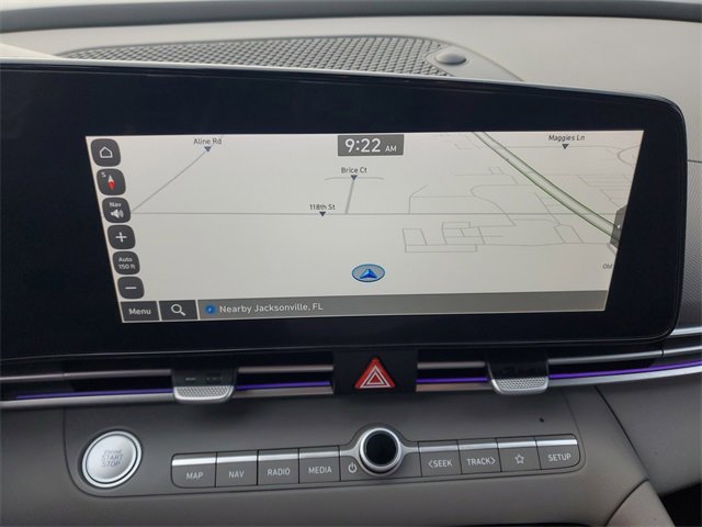 Used 2024 Hyundai Elantra SEL image 20