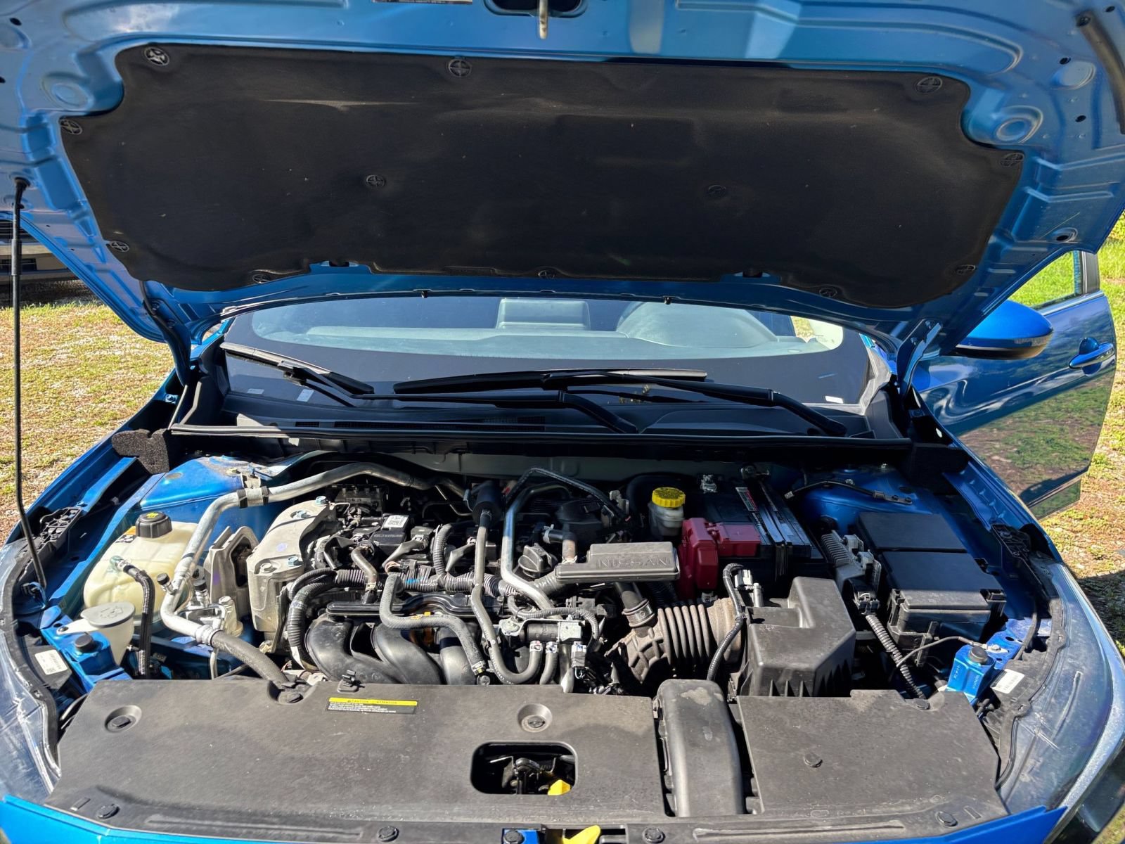Used 2025 Nissan Sentra SV FWD image 32