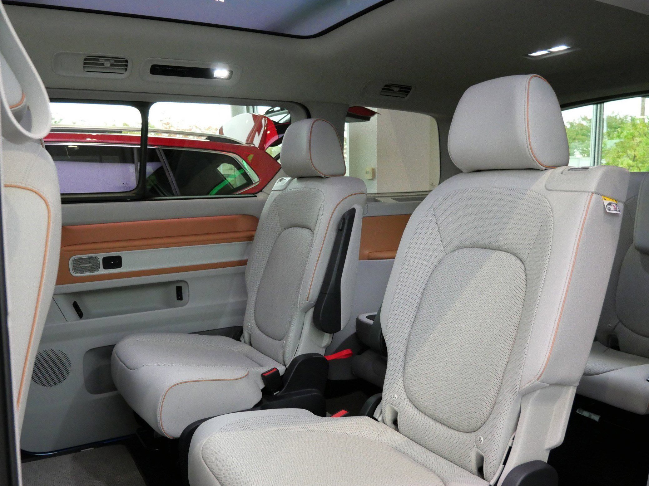 New 2025 Volkswagen ID. Buzz 1st Edition image 7