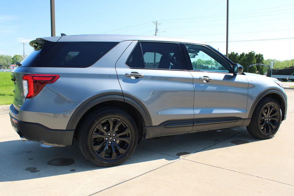 Used 2022 Ford Explorer ST-Line AWD/4WD image 5