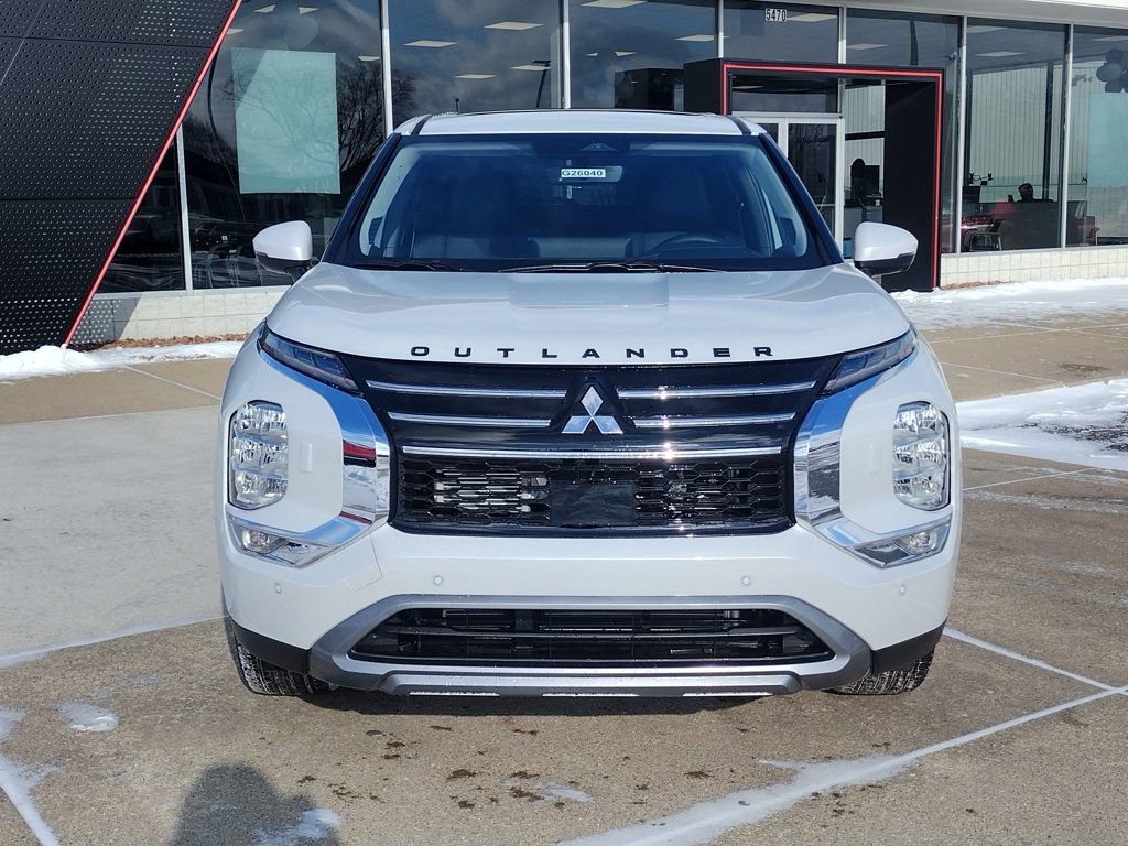 New 2026 Mitsubishi Outlander SE image 13