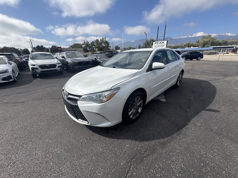 Used 2017 Toyota Camry SE w/ Protection Package (Q2) FWD image 3