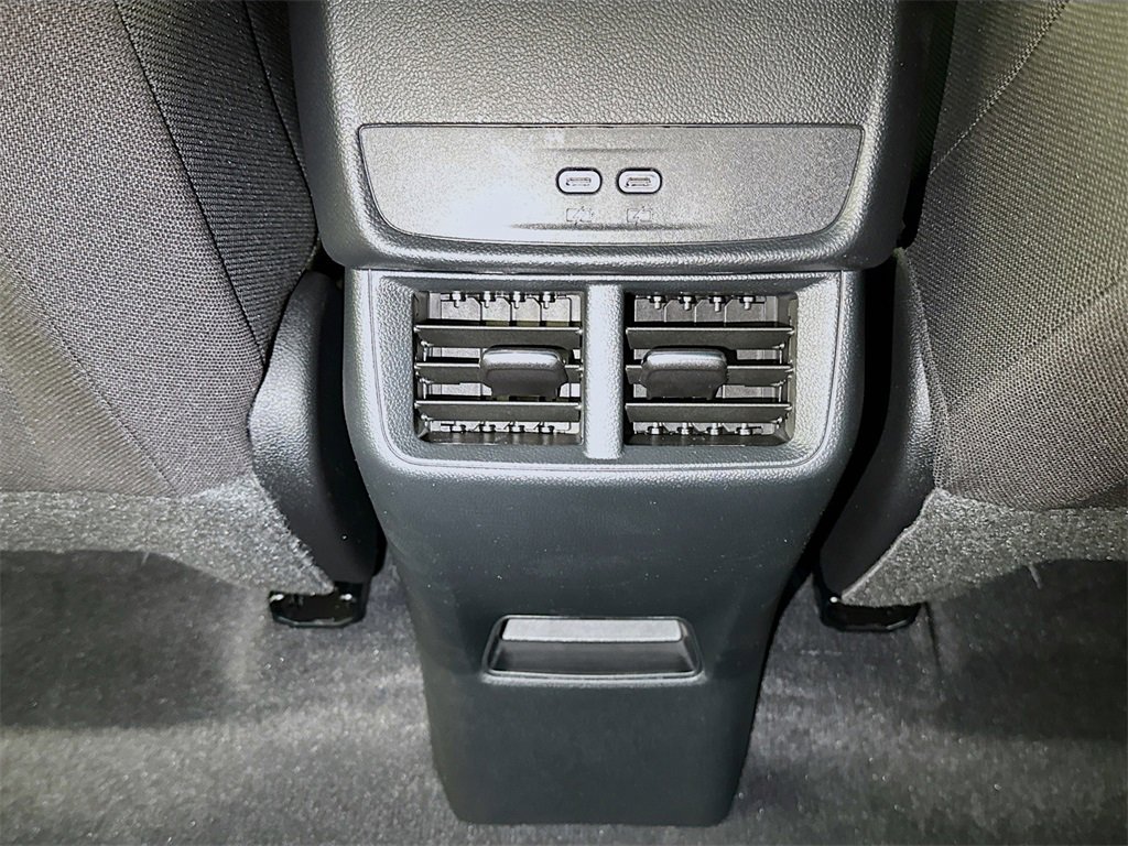 New 2026 Chevrolet Equinox LT image 14