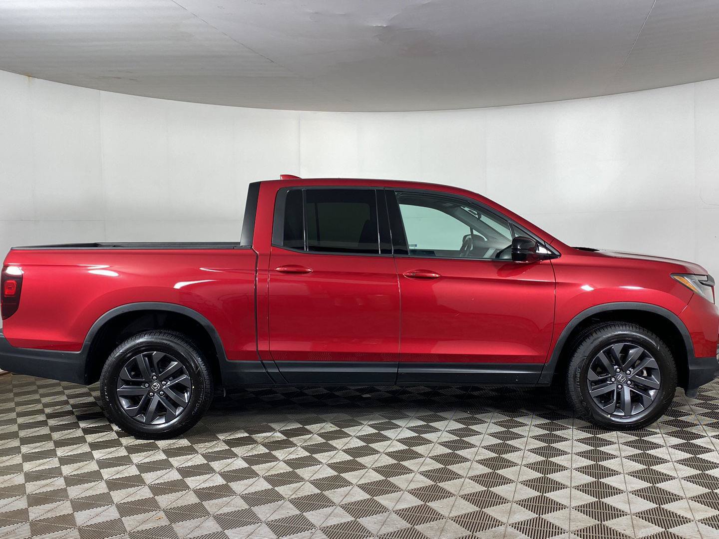 Used 2023 Honda Ridgeline Sport image 4