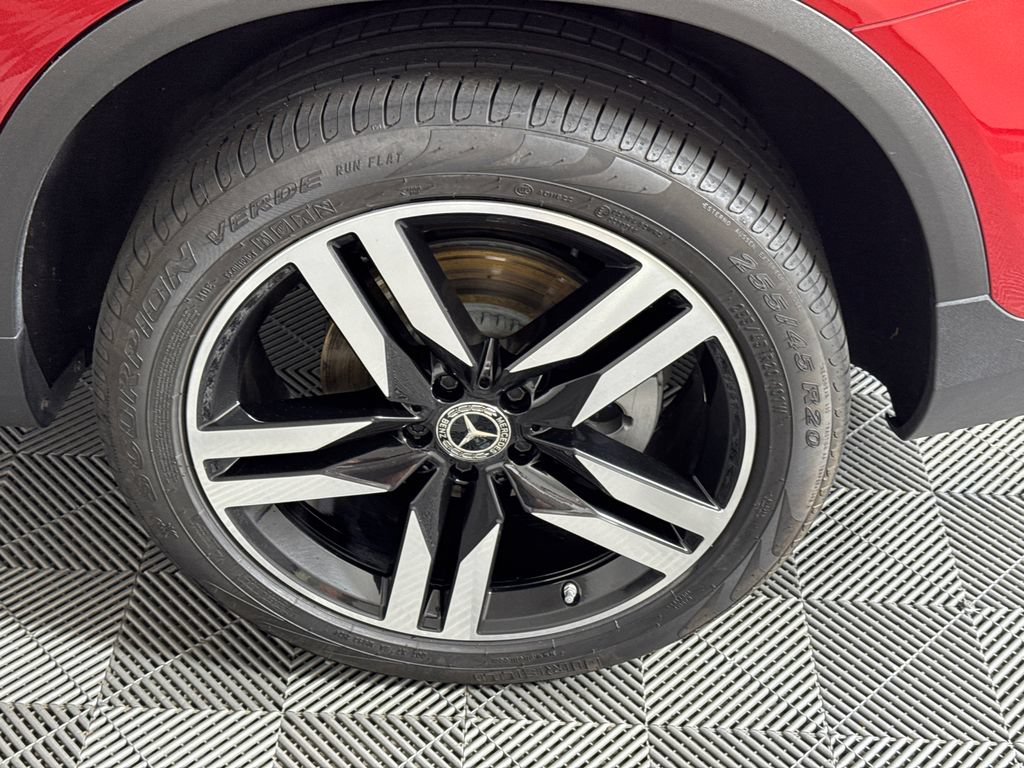 Certified 2021 Mercedes-Benz GLC 300 image 21