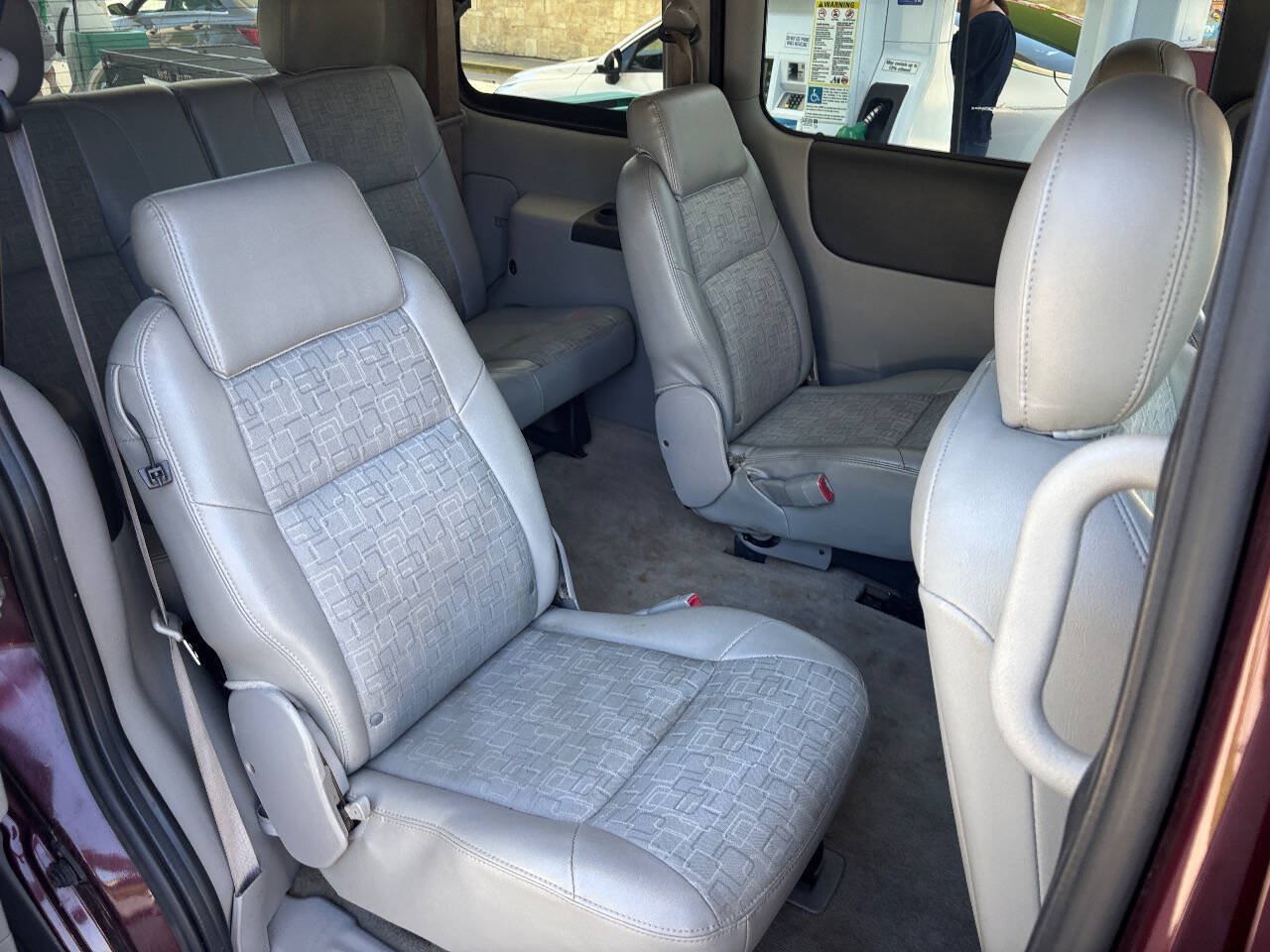 Used 2009 Pontiac Montana SV6 FWD image 16