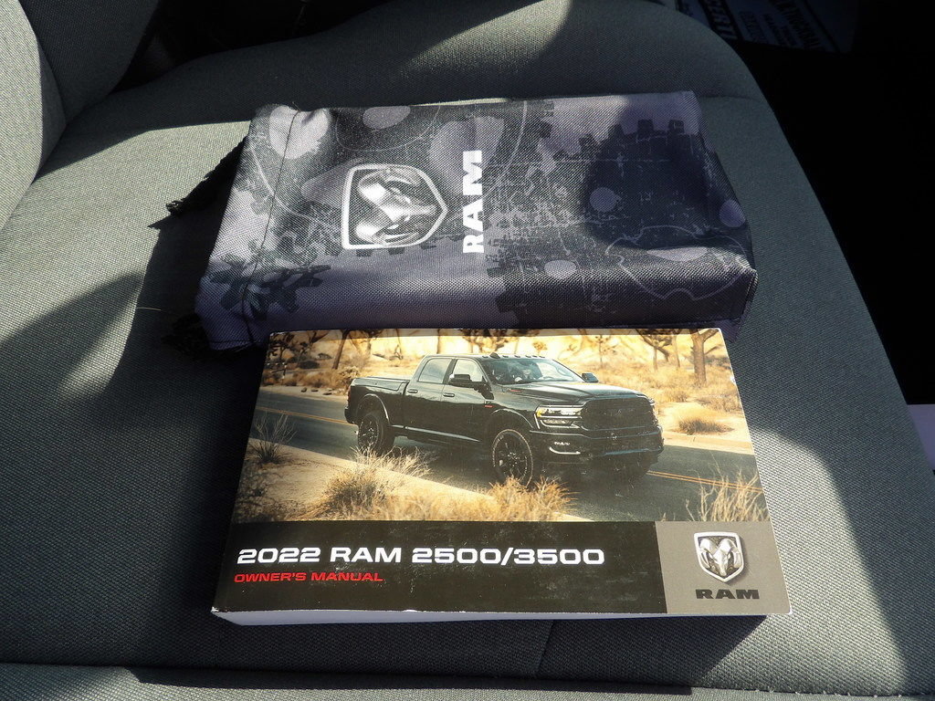 Used 2022 RAM 3500 Big Horn AWD/4WD image 42
