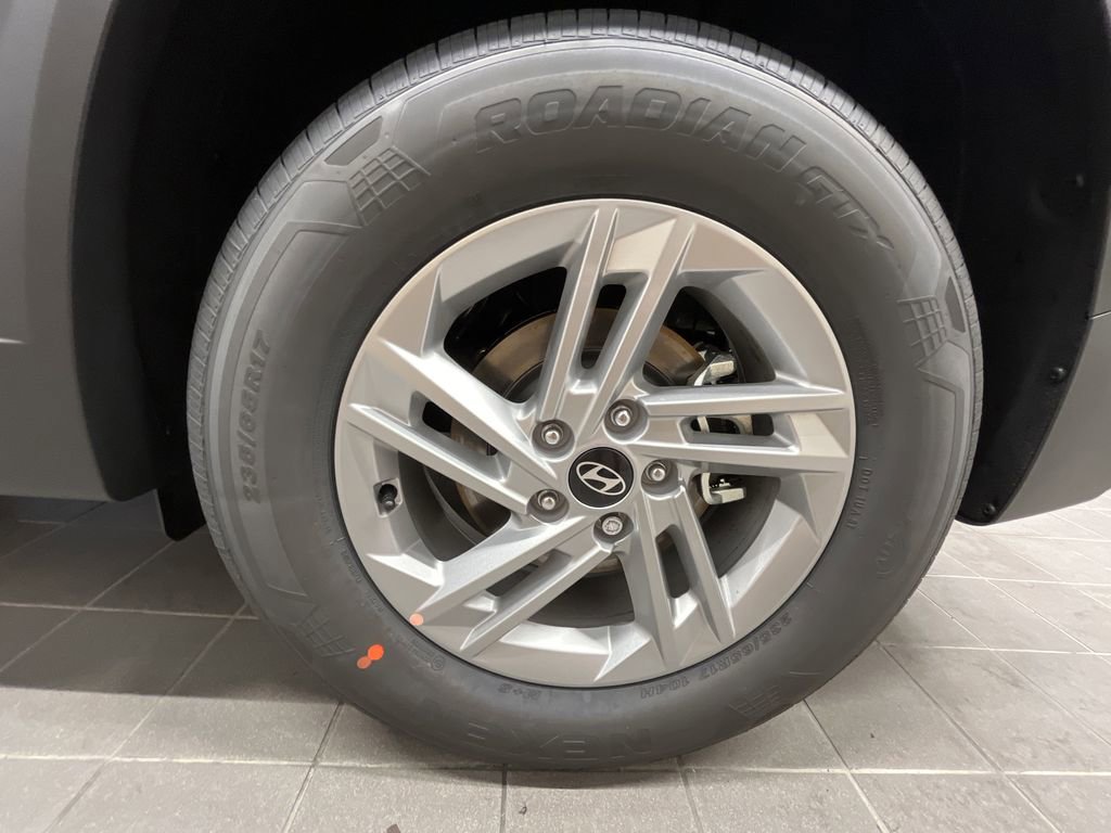 New 2026 Hyundai Tucson SE image 9