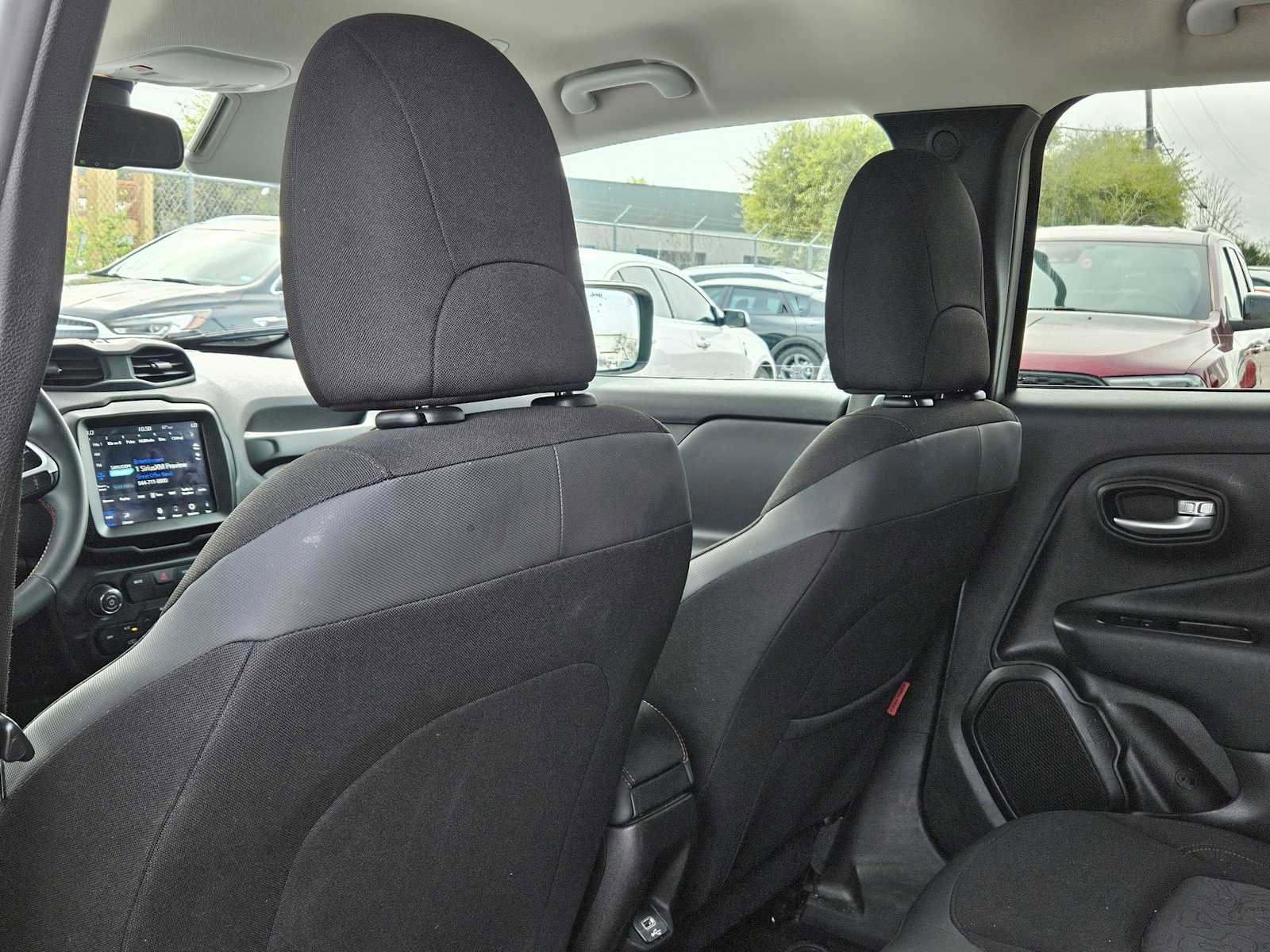 Used 2023 Jeep Renegade Trailhawk image 16