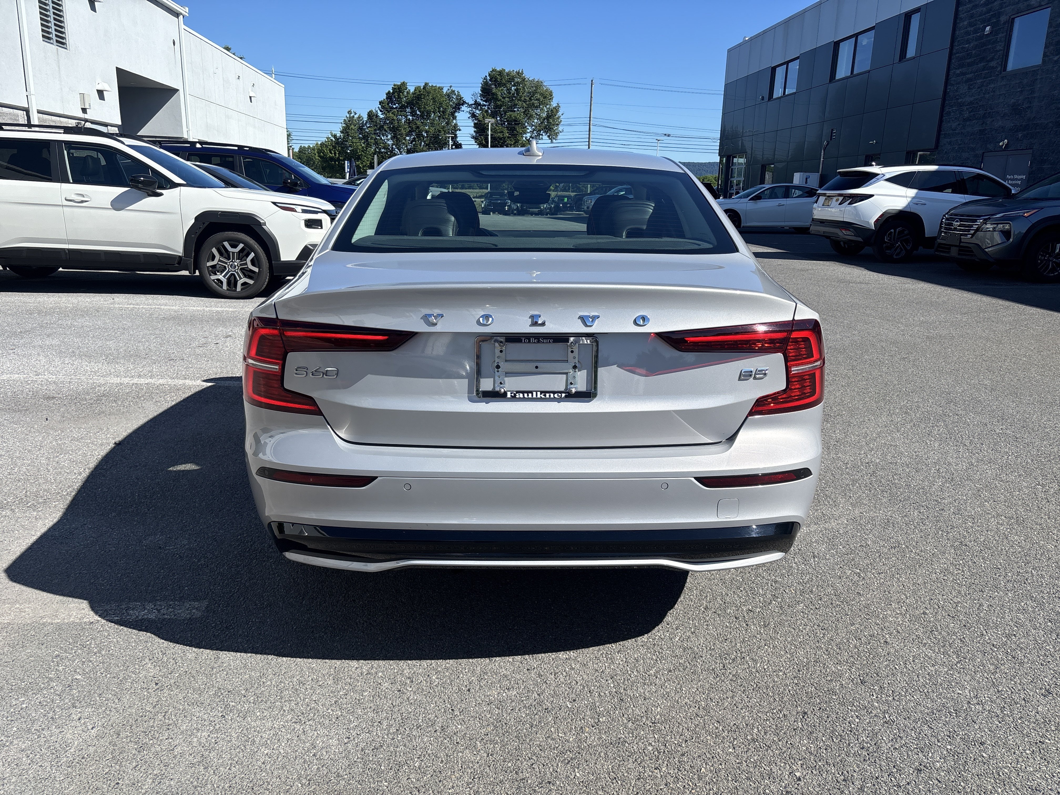 Used 2025 Volvo S60 B5 Core FWD image 23