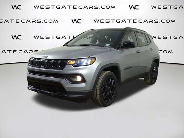 Used 2023 Jeep Compass Altitude image 1