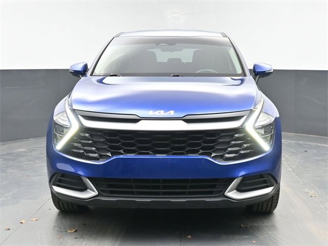 Used 2023 Kia Sportage EX image 3